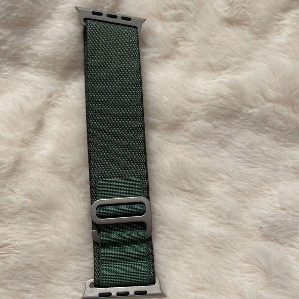 Wristlet. Color dark green. Size 42/44 - Picture 2 of 5